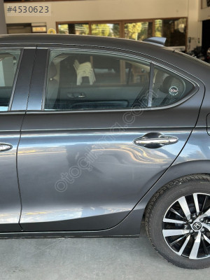 2021-2024 HONDA CİTY SOL ARKA KAPI DOLU