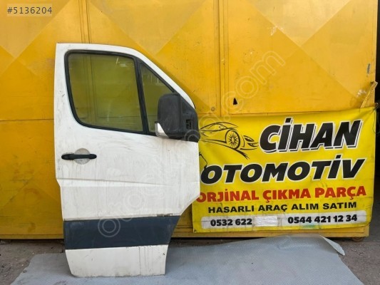 Volkswagen Crafter sağ ön kapı