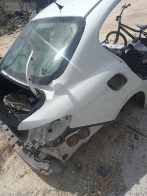 FİAT EGEA SAG ARKA ÇAMURLUK ÇIKMA