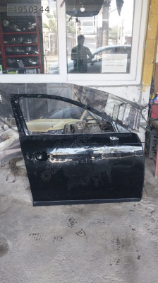 17-20 ORJ AUDİ A4 SAĞ ÖN KAPI