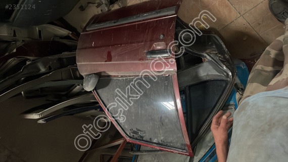Renault r11 flash sağ ön kapı hatasız orijinal