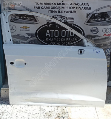 AUDI A3 HB ORJINAL CIKMA SAĞ ON KAPİ b