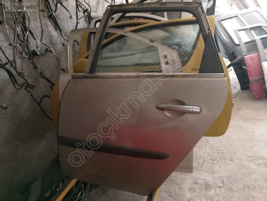 Renault Megane 2 sol arka kapı