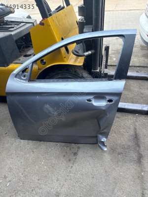 Peugeot 301 sol ön kapı