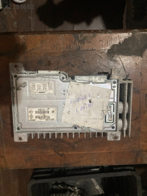 Renault 28063 7514R amplıfıer.audio.L43prod
