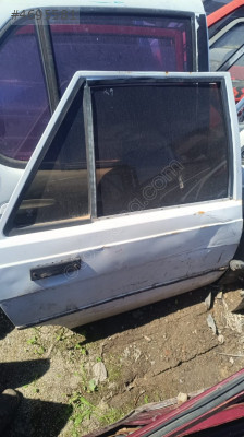 Renault 9 sağ arka kapı