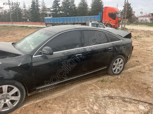 Audi A6 sol ön kapı