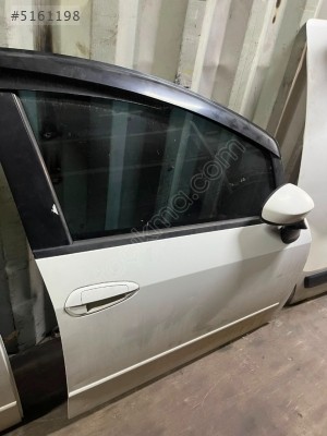 FİAT LİNEA SAĞ ÖN KAPI DOLU HATASIZ