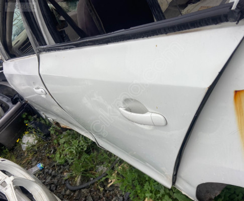 VOLKSWAGEN JETTA ARKA SOL KAPI
