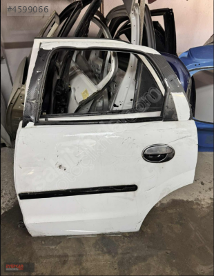 OPEL CORSA C SOL ARKA KAPI DOLU EYUPCAN OTODA