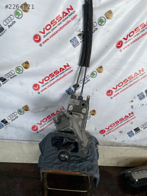 audi a3 2012 ORJİNAL vites kulesi 6 vites manuel 1k0711061b - Audi 1k0711061b Orijinal Çıkma Yedek Parça Ankara
