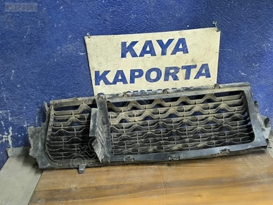 Dacia Duster ön tampon ızgarası