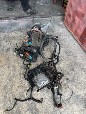 RENAULT TRAFİC 1.9 MOTOR TESİSATI