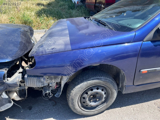 Renault Laguna 1 sol ön çamurluk