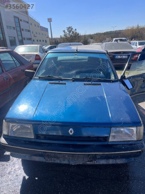 RENAULT R9 ÖN KAPUT HATASIZ