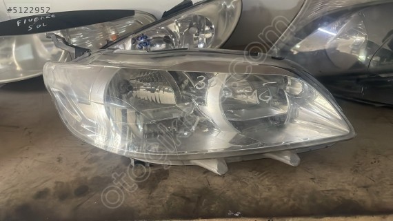 PEUGEOT 301 SAĞ FAR