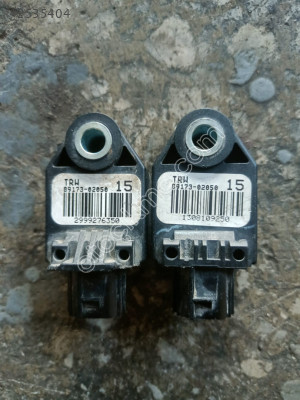 2007 2010 Toyota Corolla darbe sensörü çıkma orjinal