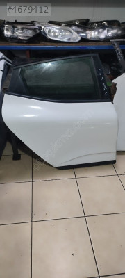 RENAULT CLİO 5 SAĞ ARKA KAPI