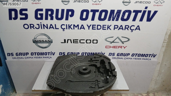 NISSAN JUKE KRİKO KUTUSU ORİJİNAL