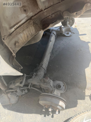 Peugeot 208 arka dingil