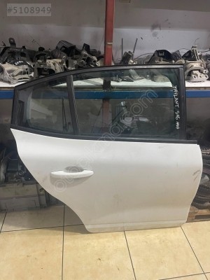 RENAULT TALİANT SAĞ ARKA KAPI