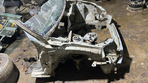 RENAULT CLİO 2 ÖN ŞASE KESME