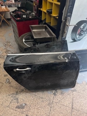 Audi A5 sağ arka kapı