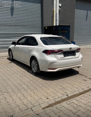 Toyota corolla 2025 Kapı döşemeleri