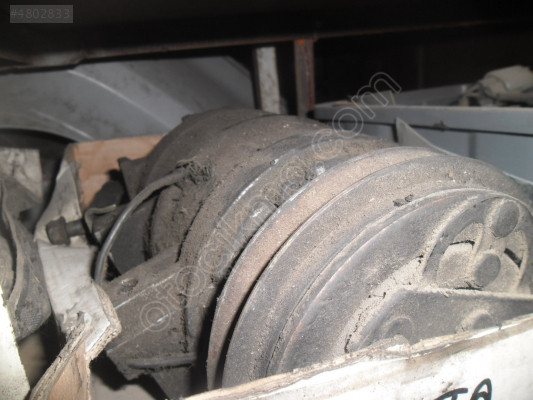 TOYOTA CRAWN 6 SİLİNDİR KLİMA KOMPRESÖRÜ
