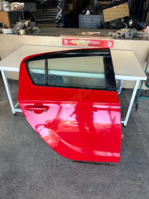 HYUNDAİ İ20 2009-2014 SAĞ ARKA KAPI DOLU