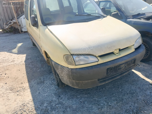 PEJO PARTNER SAĞ ÖN KAPI