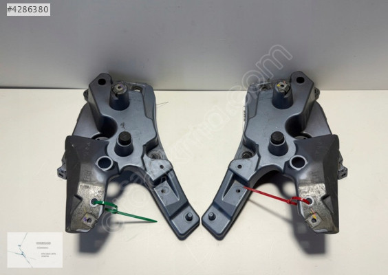 VOLVO XC60 ÇAMURLUK FAR BRAKETİ