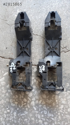 Nissan Note sağ ön arka kapı kolu braketi