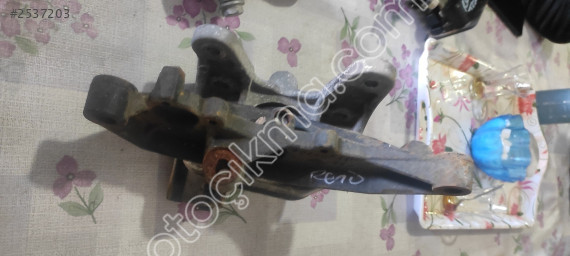 Renault Trafic motor ve şanzıman kulağı