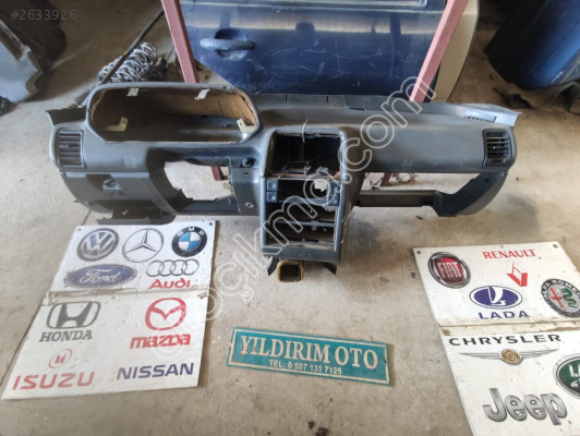 LADA VEGA ÖN GÖĞÜS