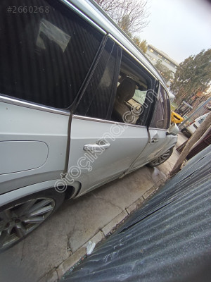 VOLVO XC90 SAĞ ARKA KAPI