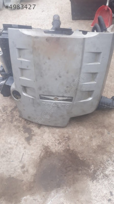 CHRYSLER 300 C 3.0 CRD MOTOR ÜST KAPAK