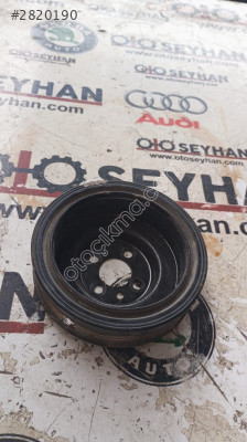 038105243M Audi A4 2014 krank kasnağı