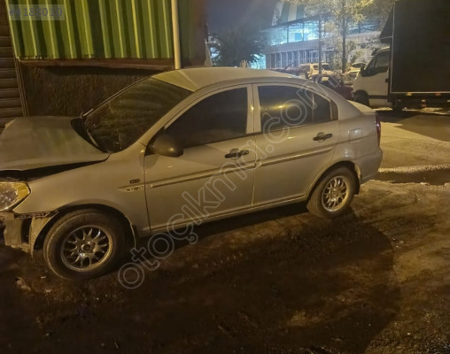 Hyundai Accent Era kapılar