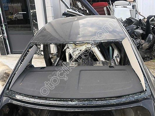 Mazda 3 Modeli için Çıkma Arka Panel Parçası