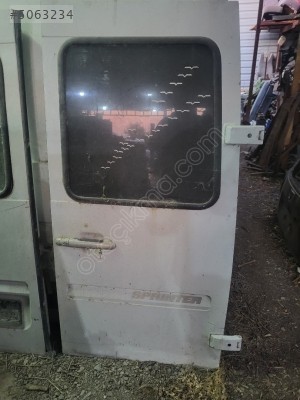 Mercedes sprinter sag bagaj kapagı