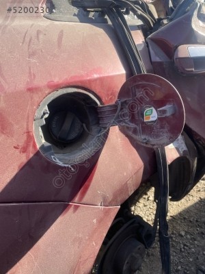 Fiat Linea Yakıt deposu kapağı