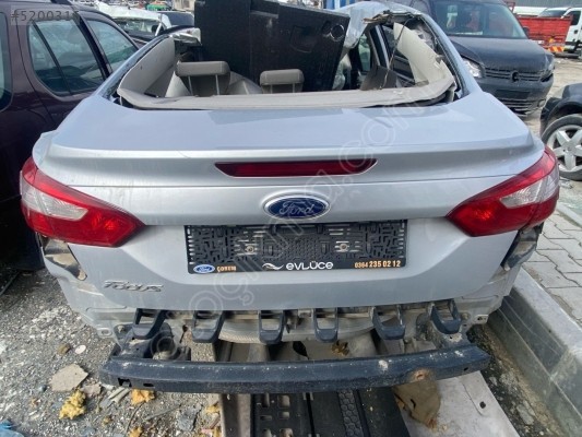 FORD FOCUS 3 ARKA BAGAJ KAPAĞI