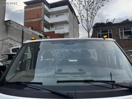 FORD CUSTOM ÖN CAM KONUK OTO