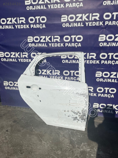 Focus 3 sağ arka kapı çıkma