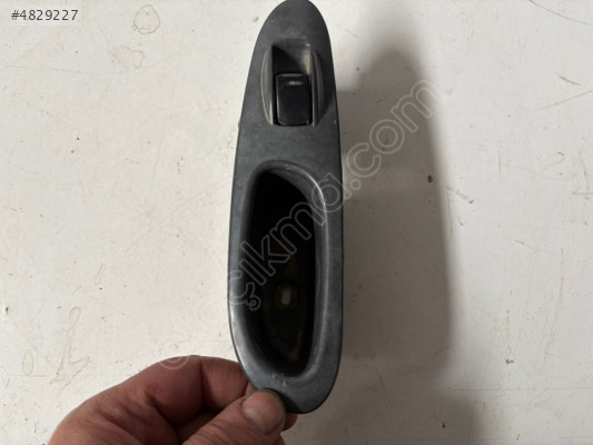 DAEWOO NUBİRA CDX SAĞ ARKA KAPI CAM DÜĞMESİ