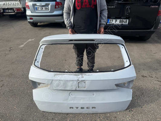 SEAT ATECA BEYAZ BAGAJ KAPAĞI ORJINAL