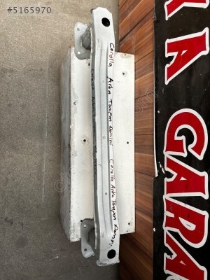 Toyota Corolla Arka Tampon Demiri
