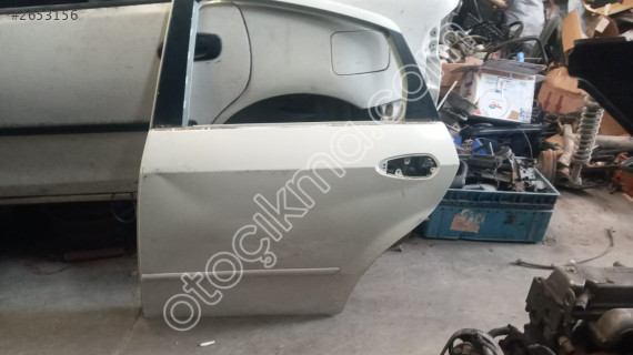 fiat linea sol arka kapı