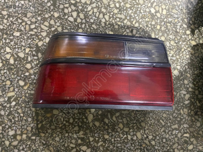 Toyota Corolla sol arka stop
